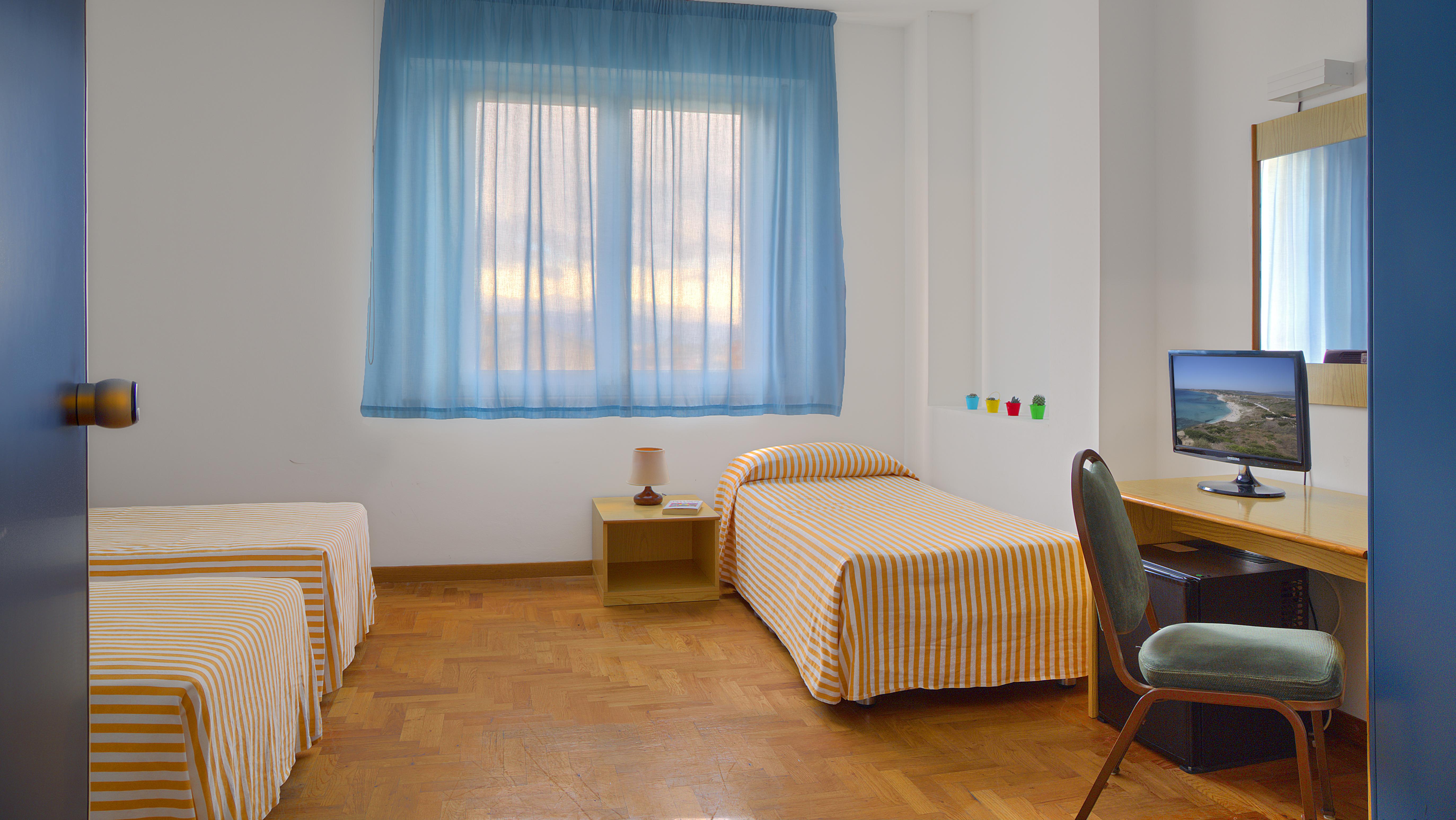 Hotel Mistral Oristano Esterno foto